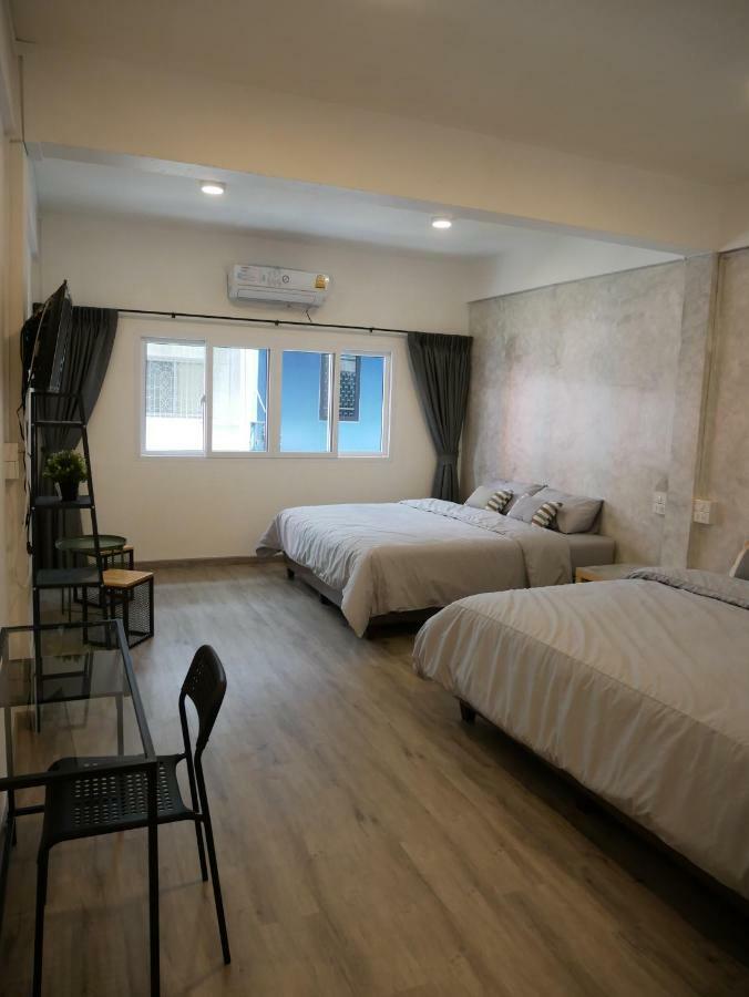 Np House Pratunam Bangkok Exteriör bild